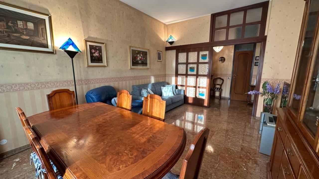 Dehomes - Two Bedrooms, Terrace, Wi-Fi, Tram To Centre & Rho Fiera Milano Exteriör bild