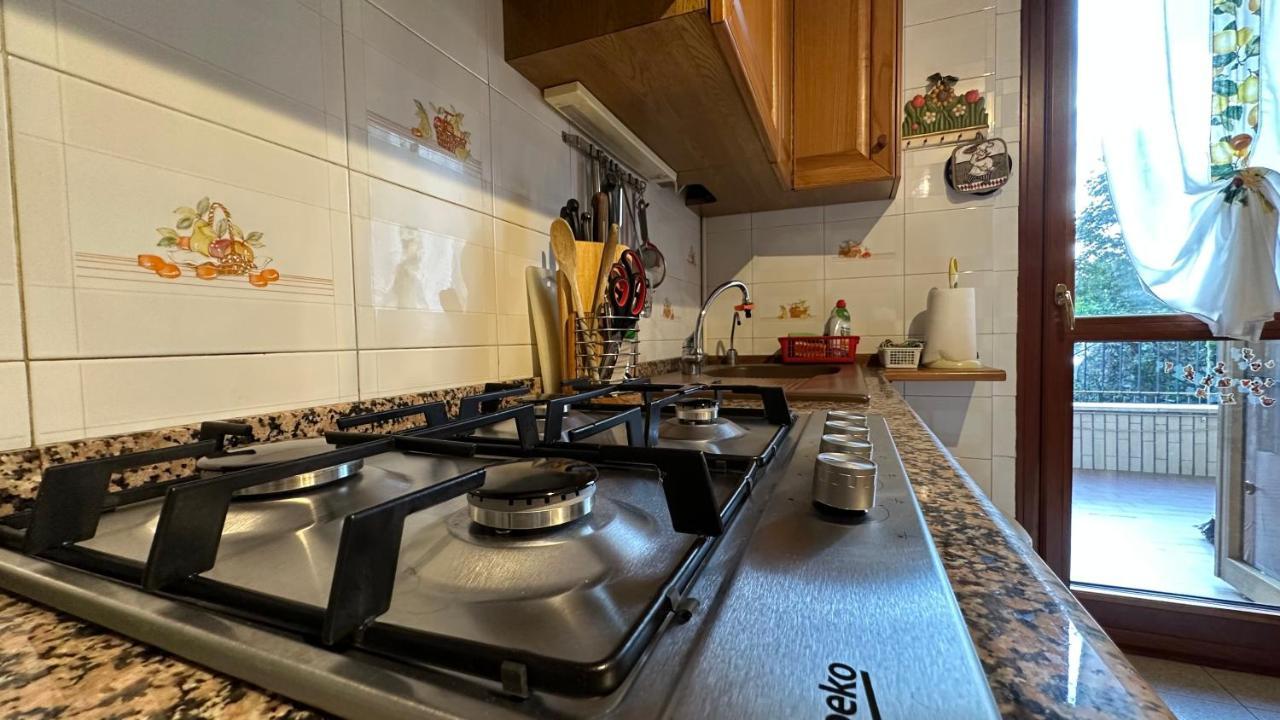 Dehomes - Two Bedrooms, Terrace, Wi-Fi, Tram To Centre & Rho Fiera Milano Exteriör bild