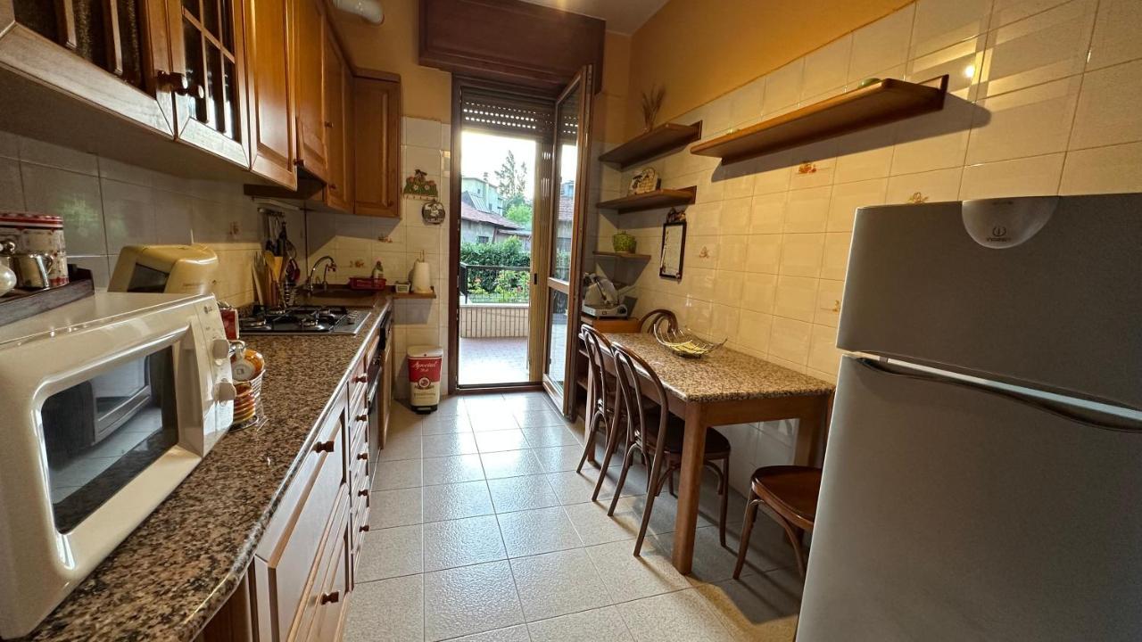 Dehomes - Two Bedrooms, Terrace, Wi-Fi, Tram To Centre & Rho Fiera Milano Exteriör bild