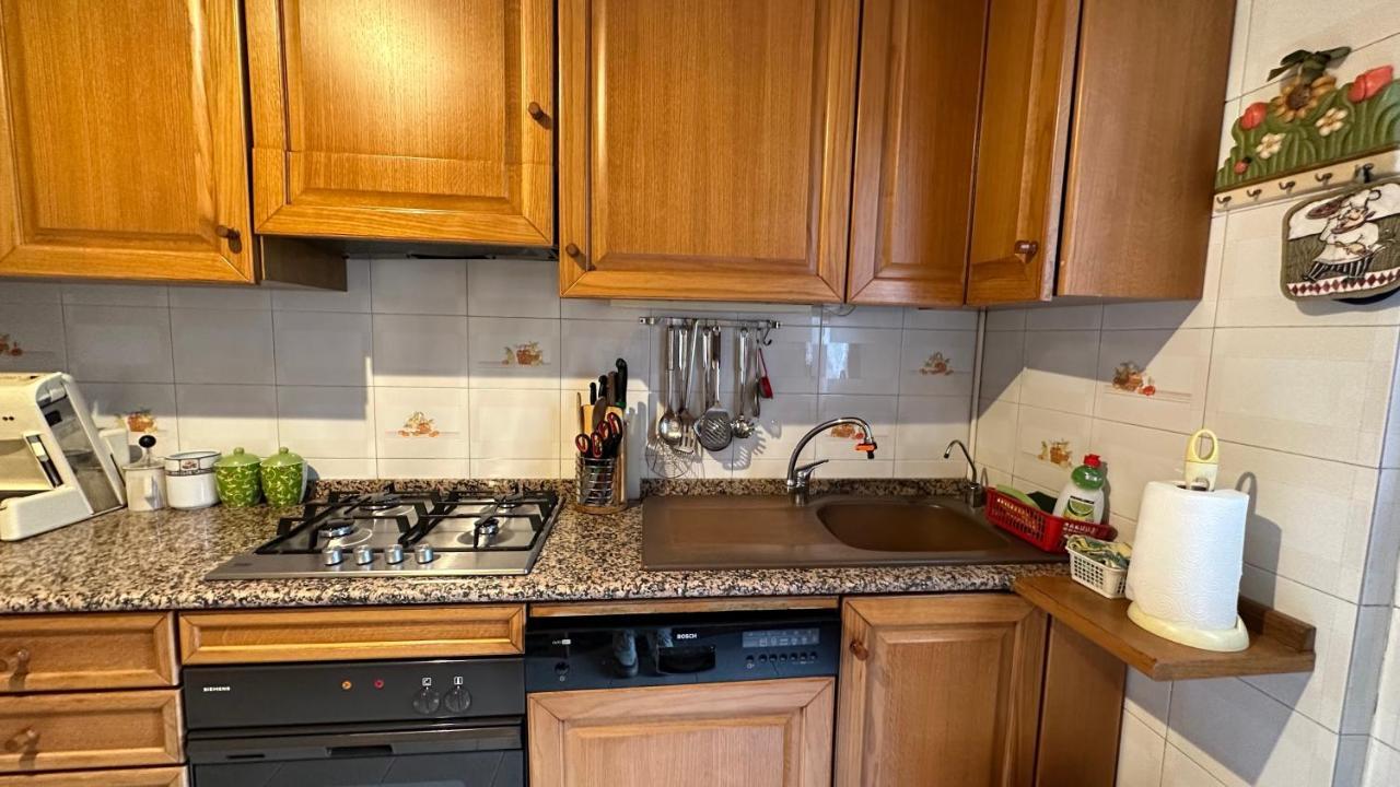 Dehomes - Two Bedrooms, Terrace, Wi-Fi, Tram To Centre & Rho Fiera Milano Exteriör bild